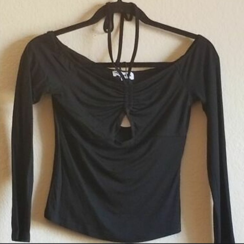 black cropped long sleeve
